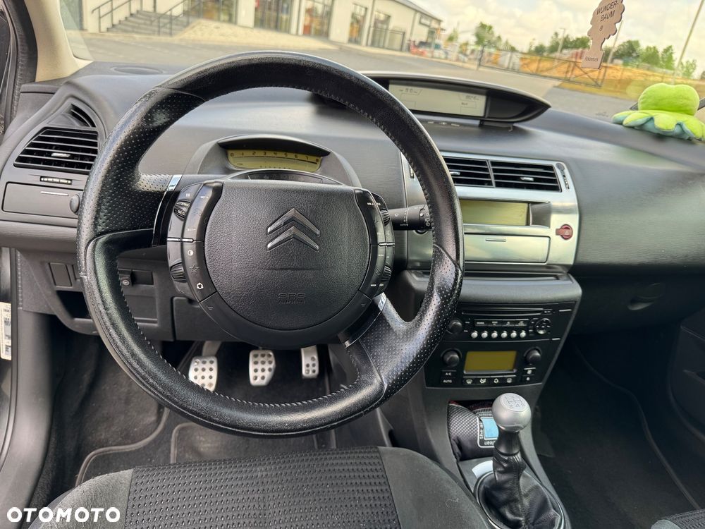Citroën C4 1.6 16V VTR - 11