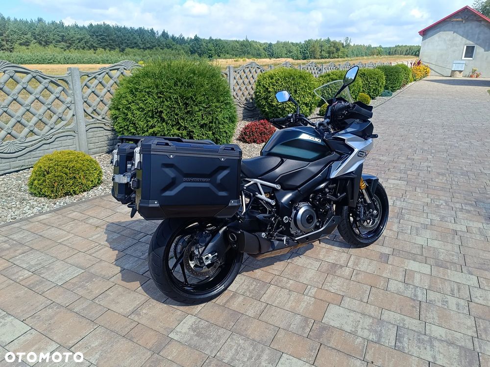 Suzuki GSX 1000 - 10