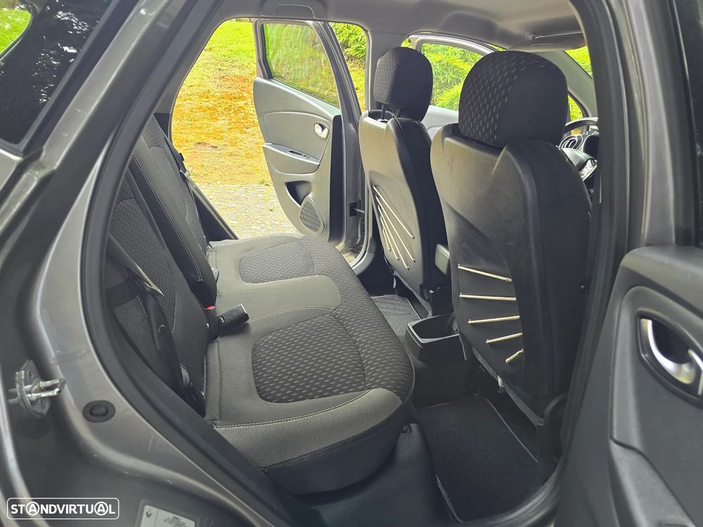 Renault Captur 1.5 dCi Exclusive - 10