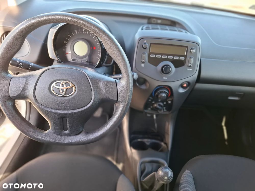 Toyota Aygo x - 7