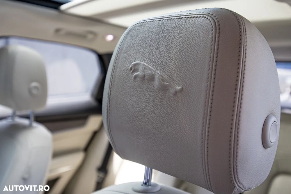Jaguar F-Pace D200 AWD SE - 25