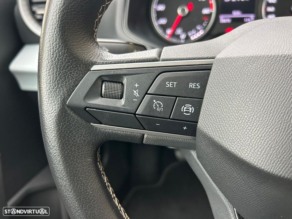 SEAT Arona 1.0 TSI Xcellence - 35