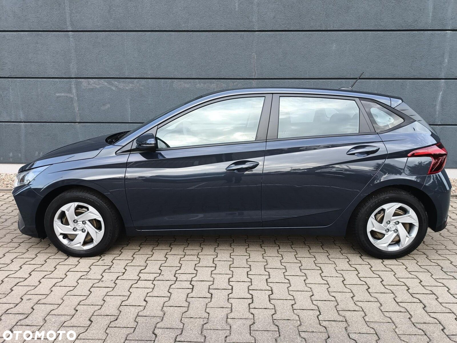 Hyundai i20 1.2 Pure - 10