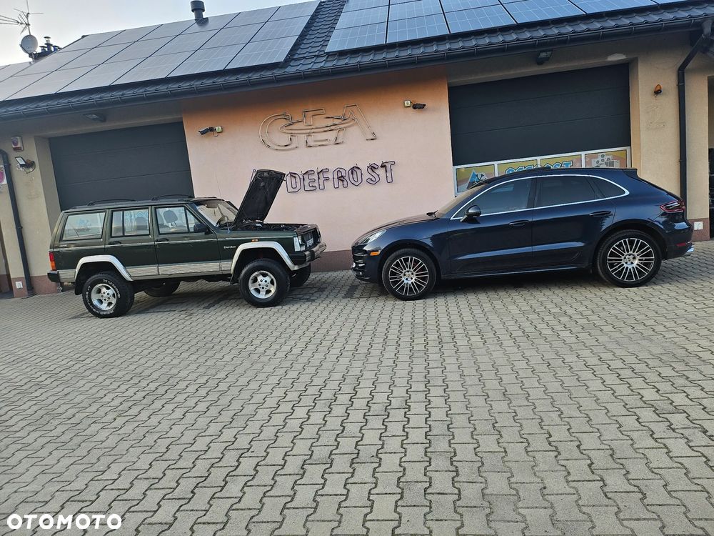 Porsche Macan Turbo PDK mit Performance Paket - 11