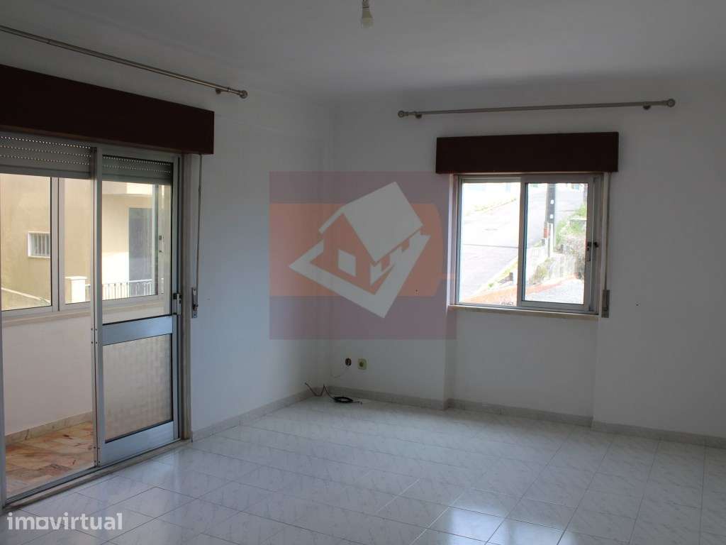 Apartamento T2 para arrendamento em Caneças - Grande imagem: 3/15