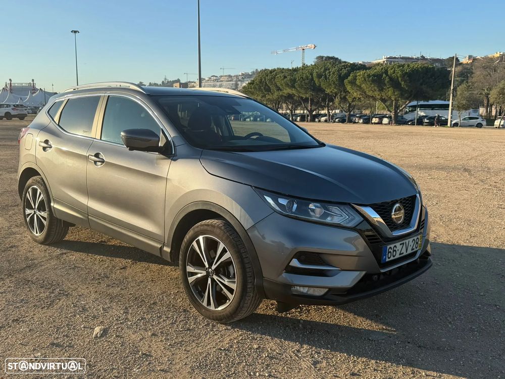 Nissan Qashqai 1.3 DIG-T N-Connecta J18 - 1