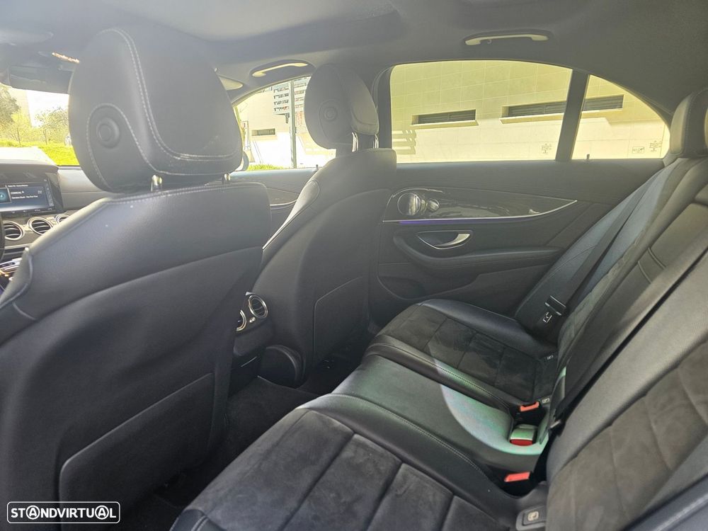 Mercedes-Benz E 350 d AMG 4-Matic - 18