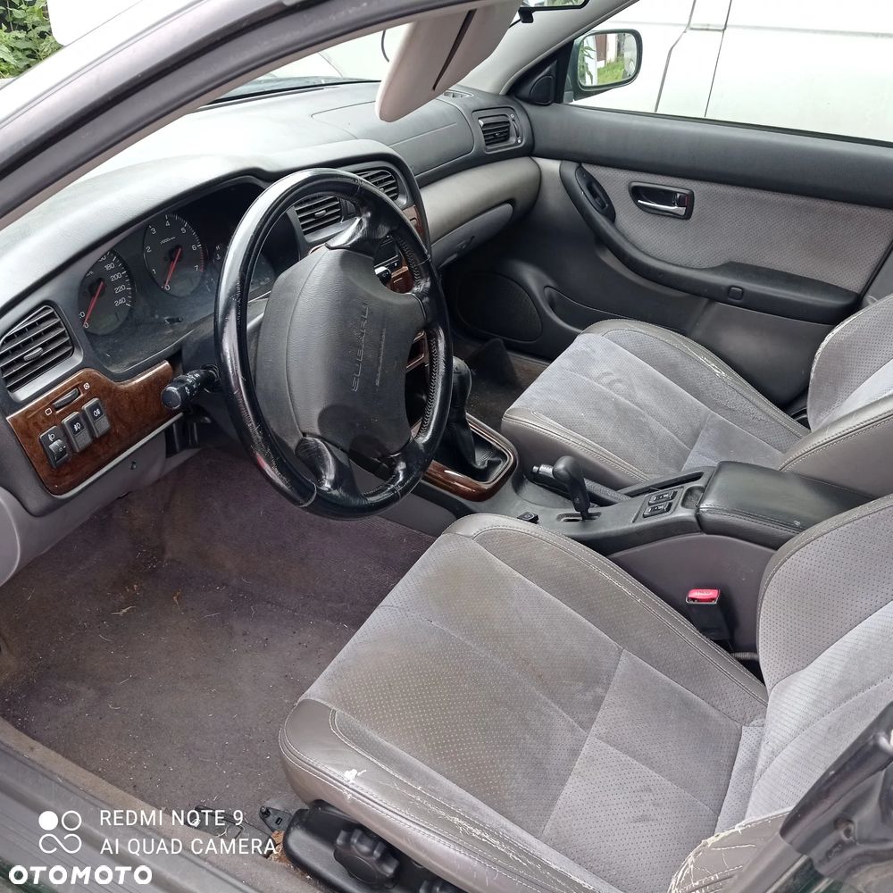 Subaru Outback ver-2-5-16v-4x4 - 2