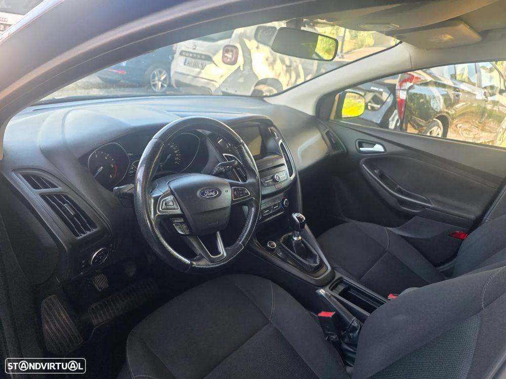 Ford Focus 1.5 TDCi Titanium - 10