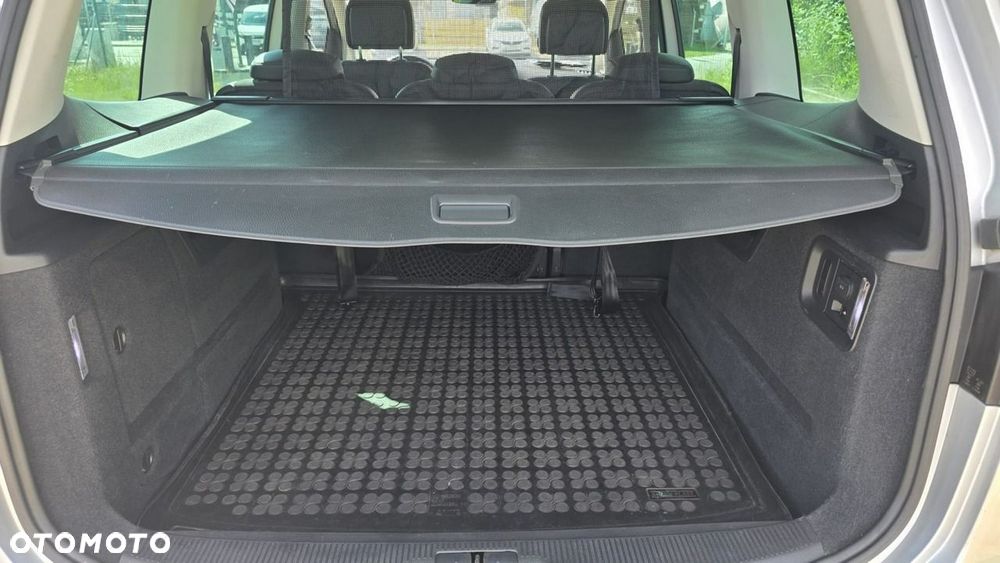 Volkswagen Sharan - 10