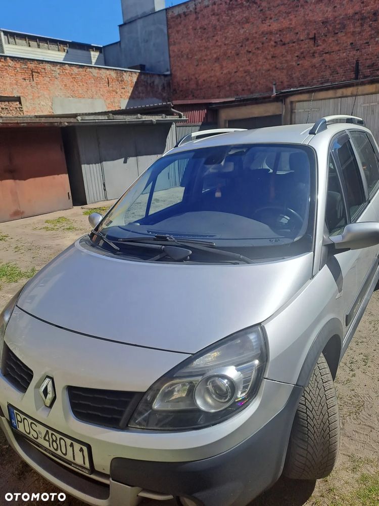 Renault Scenic 2.0 16V Emotion - 7