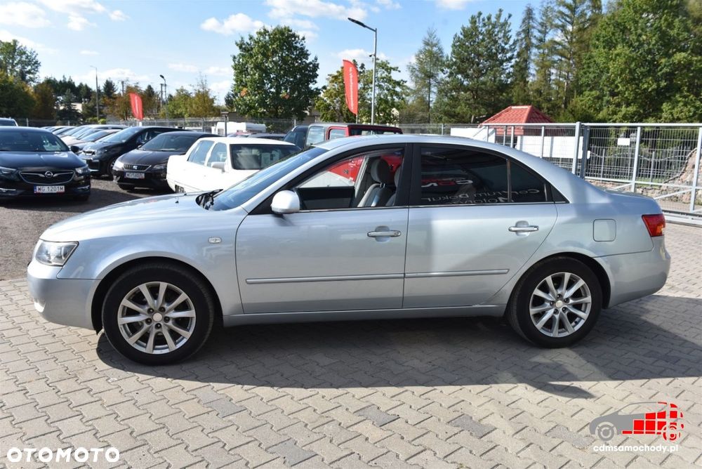 Hyundai Sonata - 7