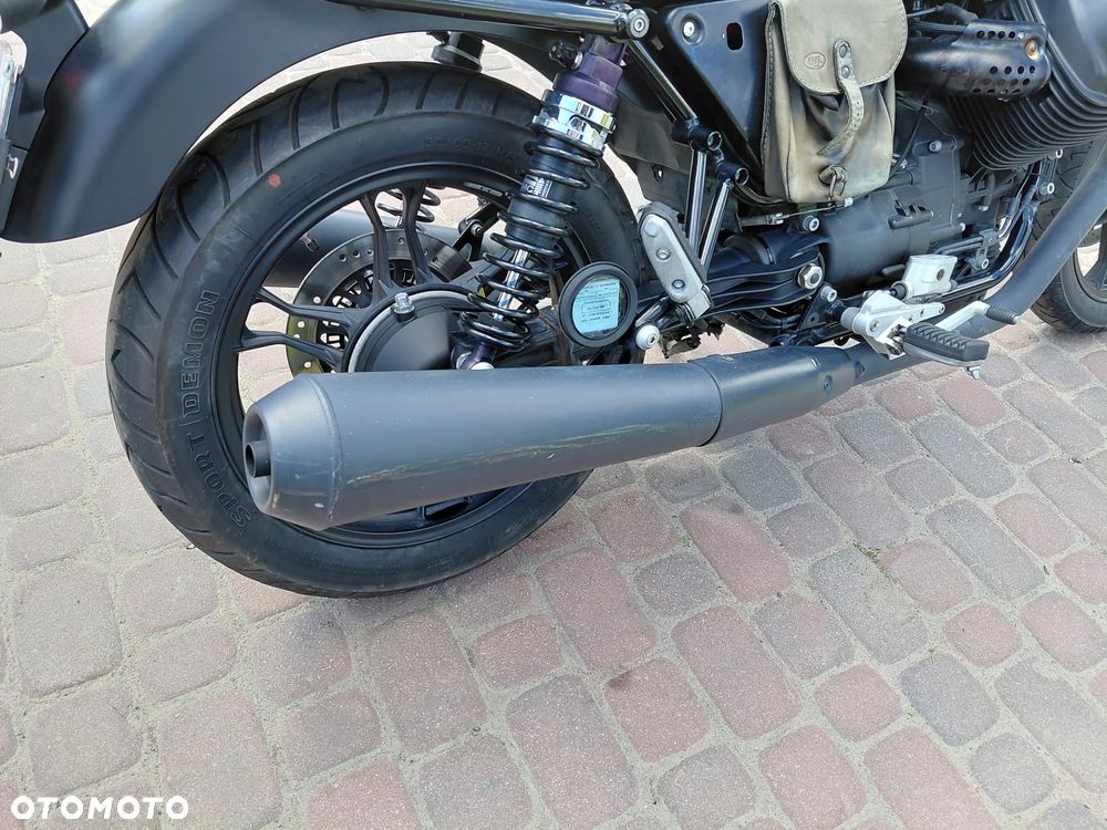 Moto Guzzi V7 - 11