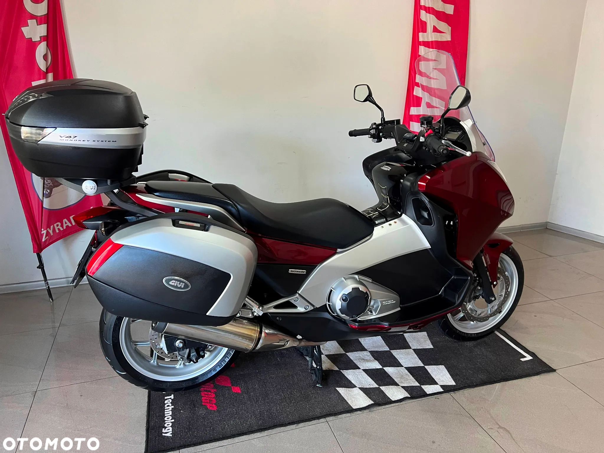 Honda NC - 15