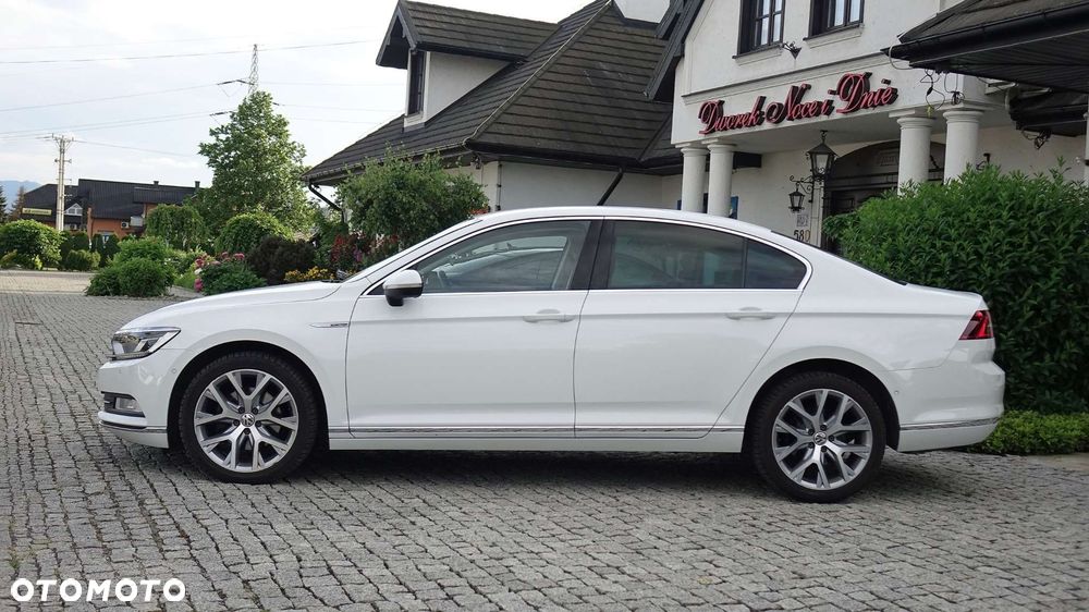 Volkswagen Passat - 12