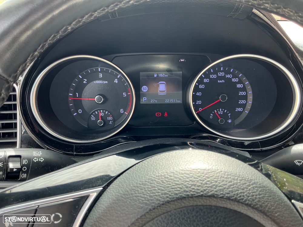 Kia Ceed SW 1.6 CRDi Eco-Dynamics+(48V Mild-Hybr.) DCT7 Platinum Edition - 6