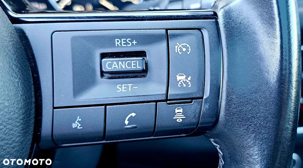 Nissan Qashqai 1.3 DIG-T MHEV N-Connecta - 25