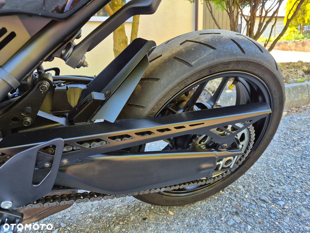 Yamaha XSR - 9