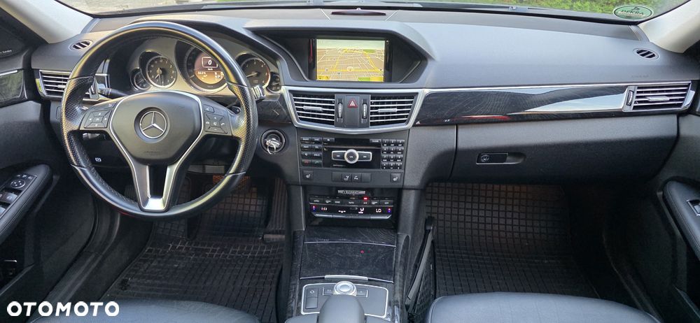 Mercedes-Benz Klasa E 350 CDI DPF 4Matic BlueEFFICIENCY 7G-TRONIC Avantgarde - 18