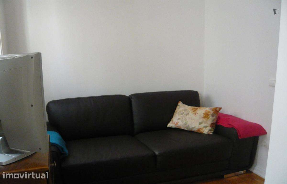 Quarto - localizado em Montes Claros Coimbra - Grande imagem: 3/12