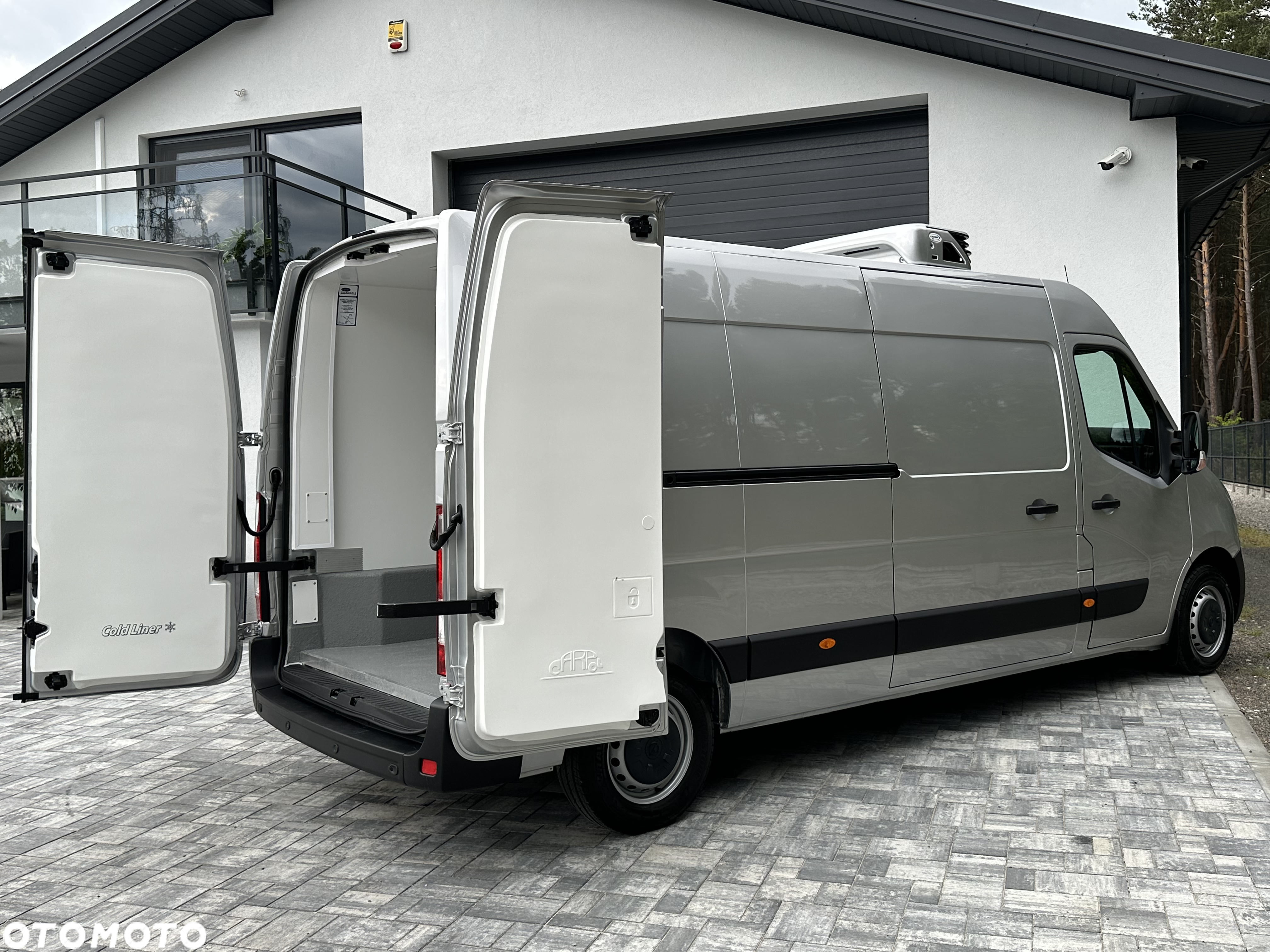 Renault Master L3H2 Chłodnia Carrier Xarios 350 / Zasilanie postojowe 230V / Bogata wersja wyposażenia / Lakier srebrny metalik / Salon PL / FV23% - 6