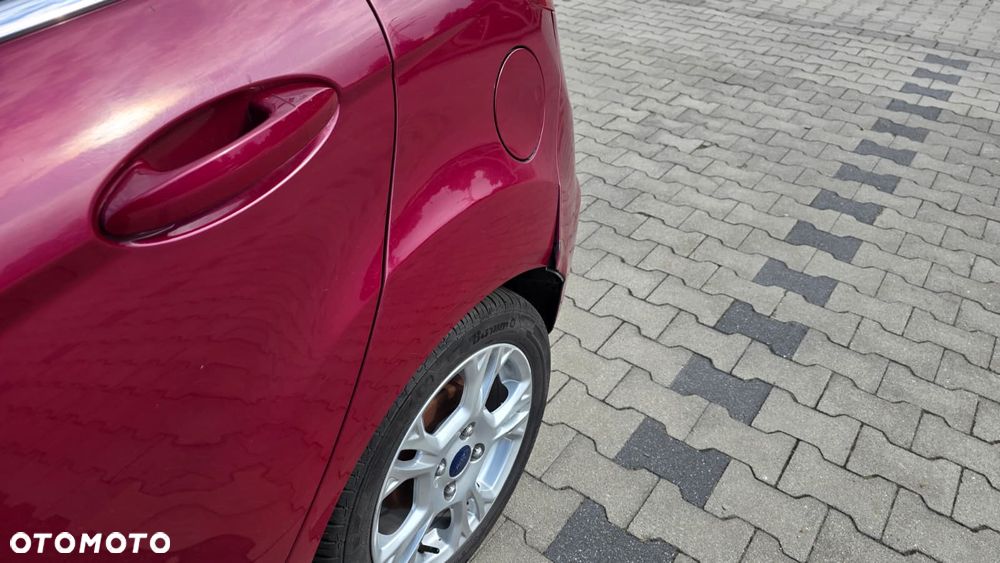 Ford Fiesta - 12