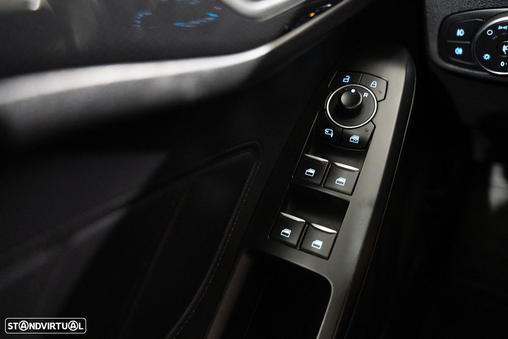 Ford Focus SW 1.0 EcoBoost MHEV ST-Line - 25