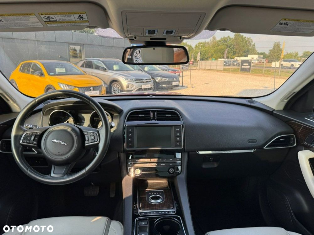 Jaguar F-Pace 35t AWD Prestige - 15