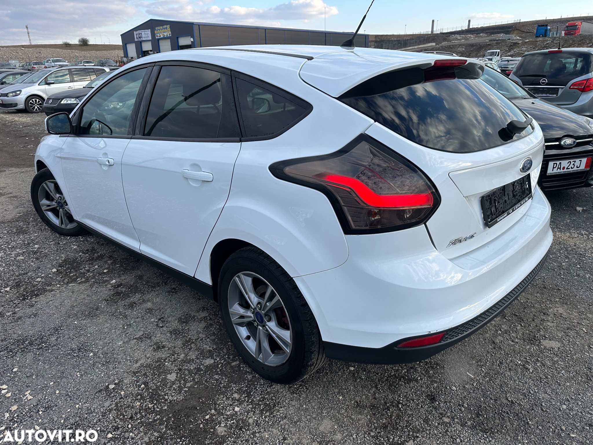 Ford Focus 1.0 EcoBoost Start-Stopp-System Titanium - 3