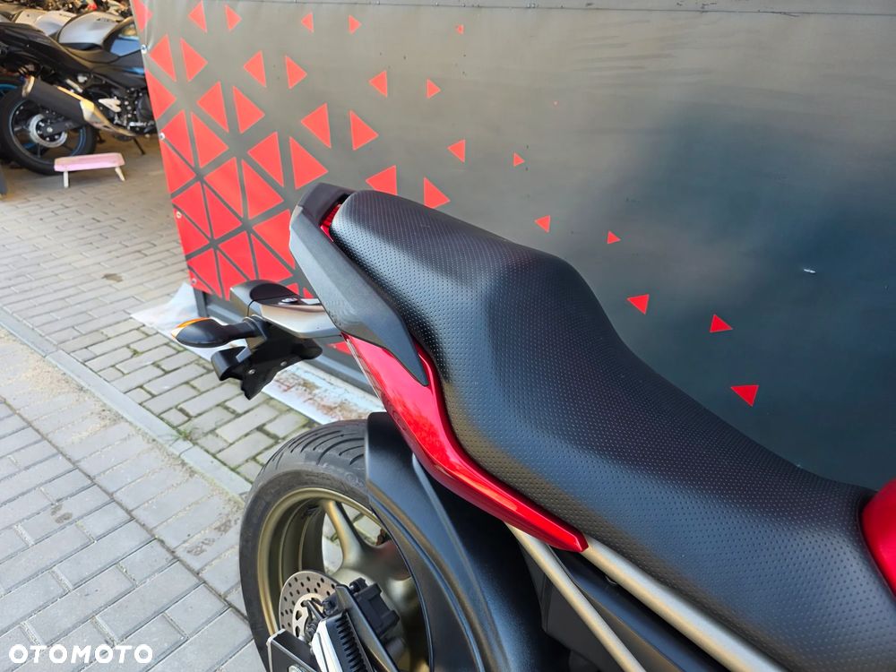 Yamaha XJ - 21