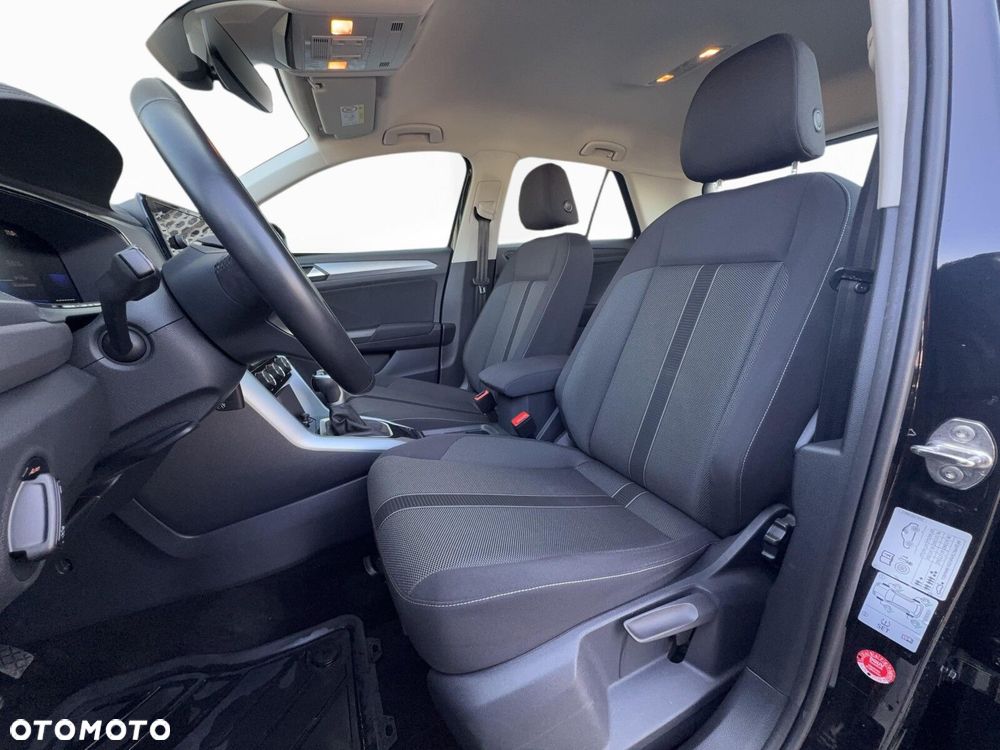 Volkswagen T-Roc - 21