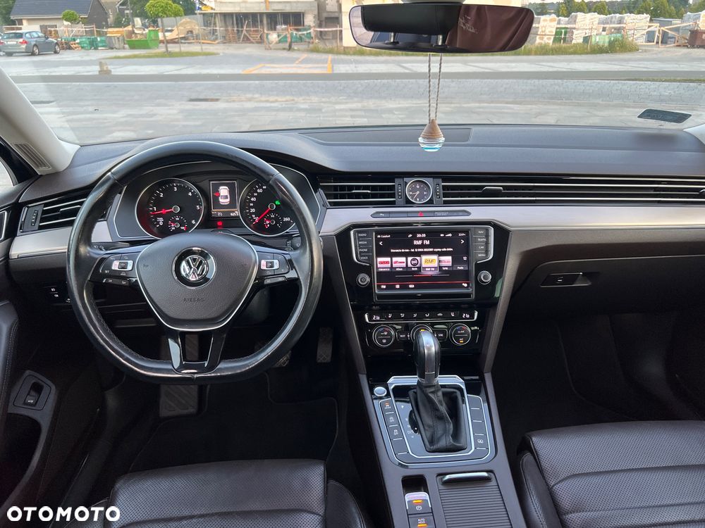Volkswagen Passat 2.0 TDI BMT Highline DSG - 20