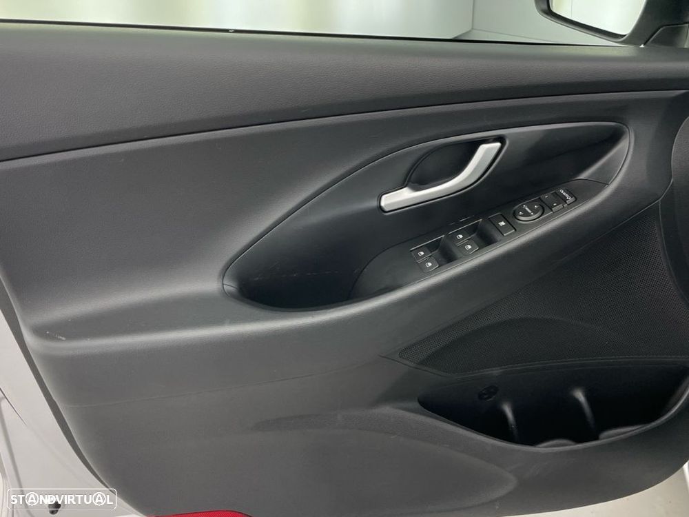 Hyundai i30 Fastback 1.0 T-GDI Style - 18