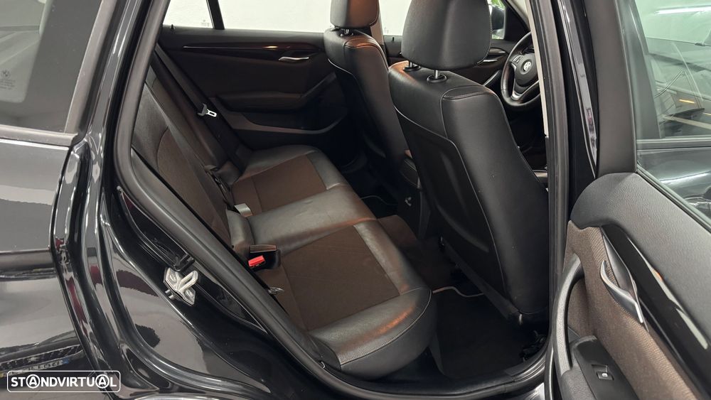 BMW X1 16 d sDrive Line Sport - 30