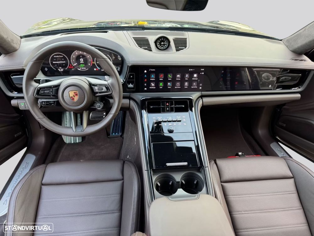 Porsche Panamera 4 E-Hybrid - 6