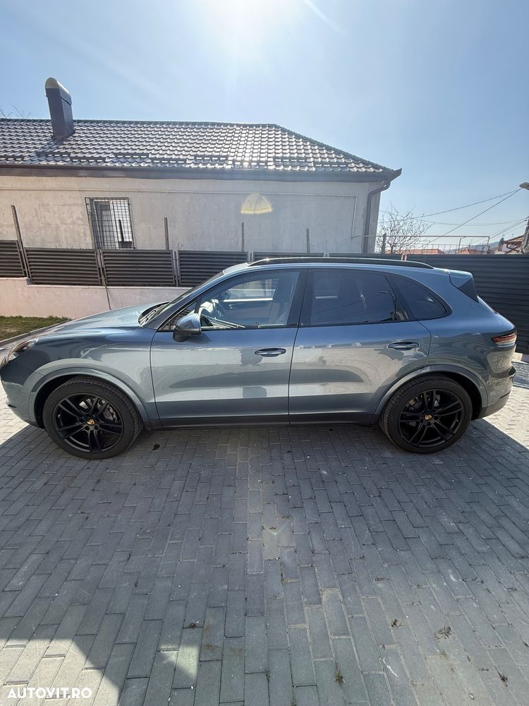 Porsche Cayenne Standard - 5