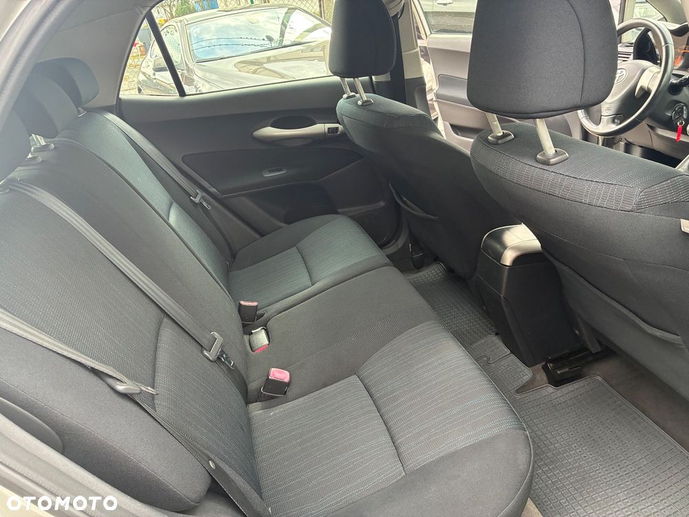 Toyota Auris - 13