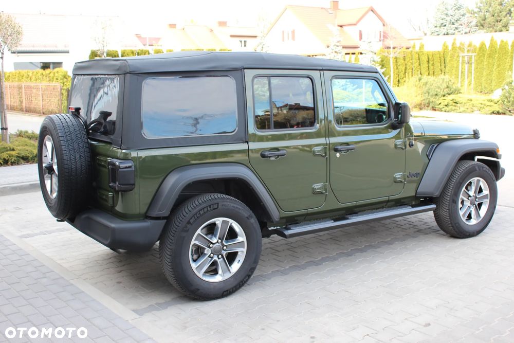 Jeep Wrangler - 19