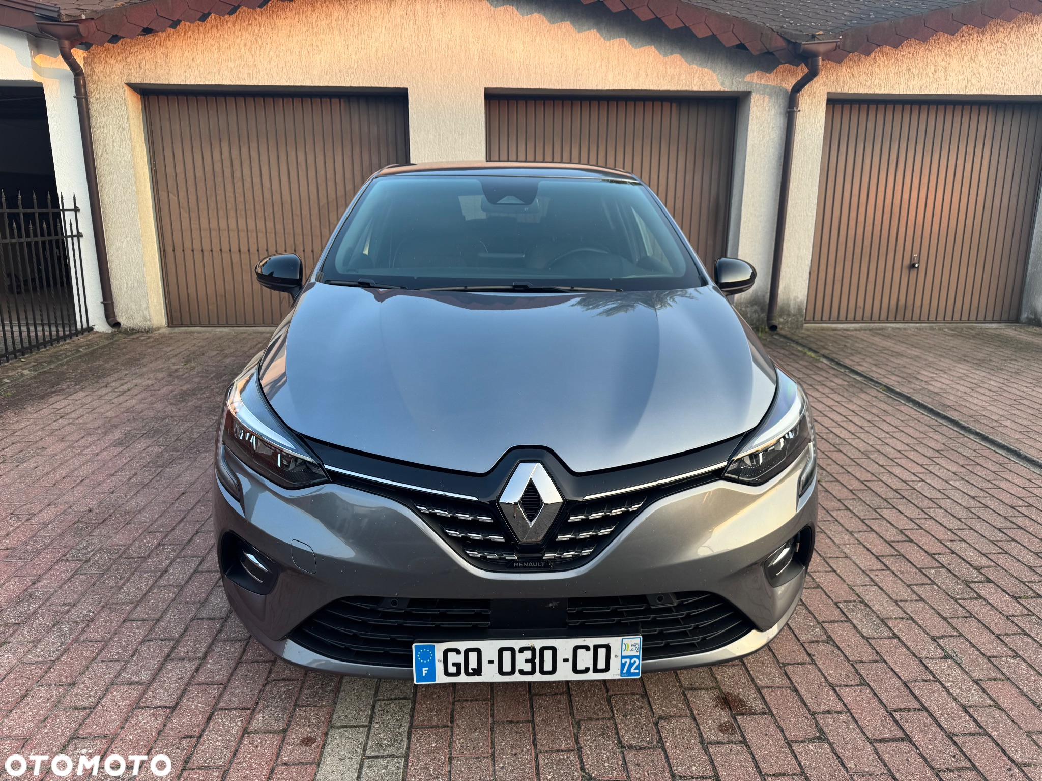 Renault Clio E-TECH Full Hybrid 145 TECHNO - 2
