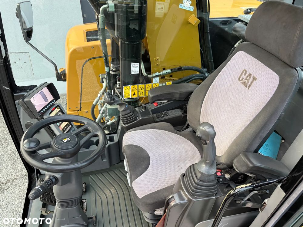 Caterpillar 318 F Super Stan - 13