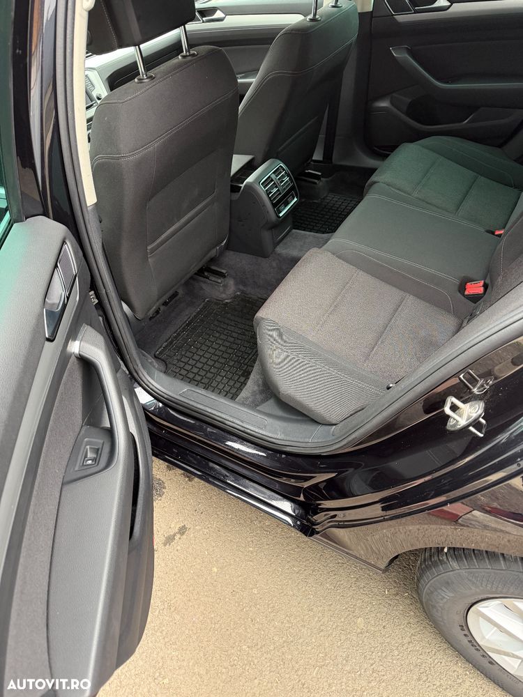 Volkswagen Passat Variant 2.0 TDI Comfortline - 12