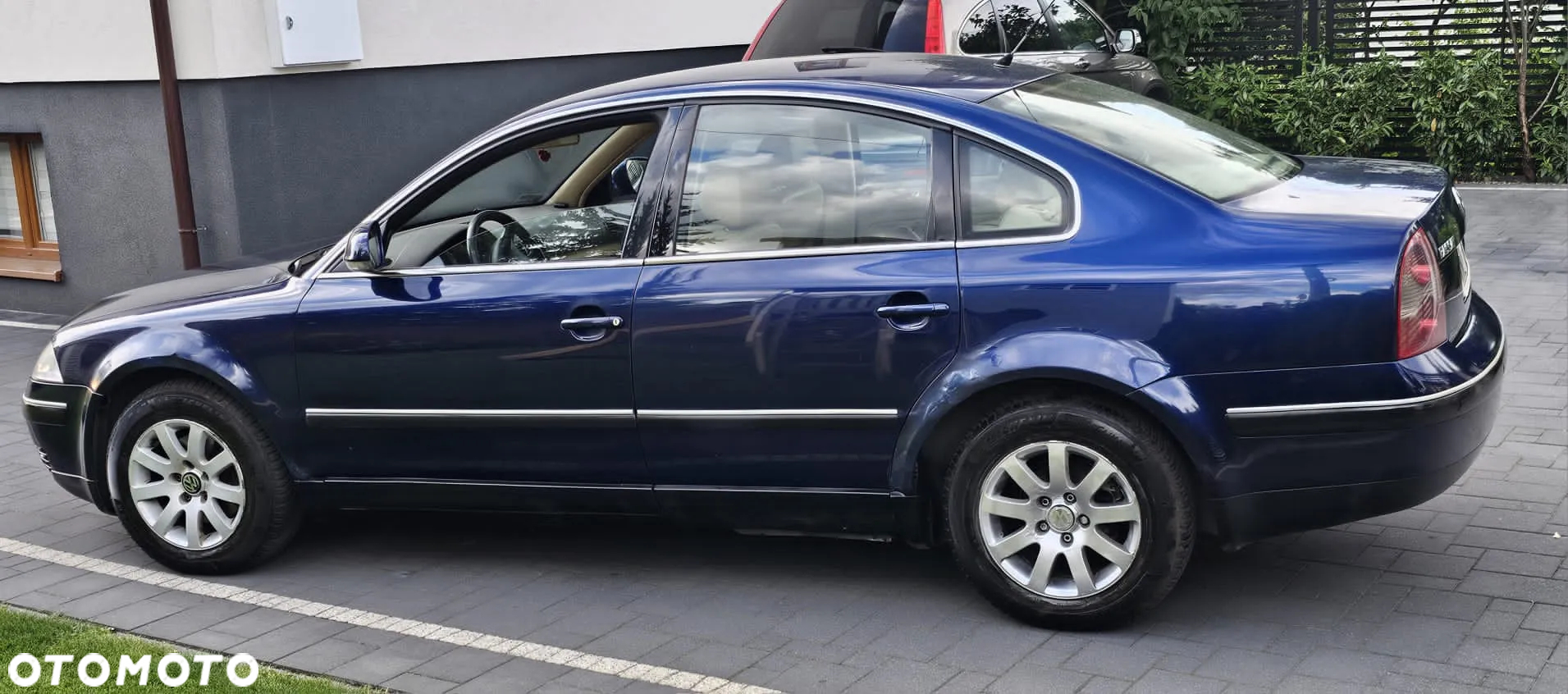 Volkswagen Passat 1.9 TDI Highline - 7