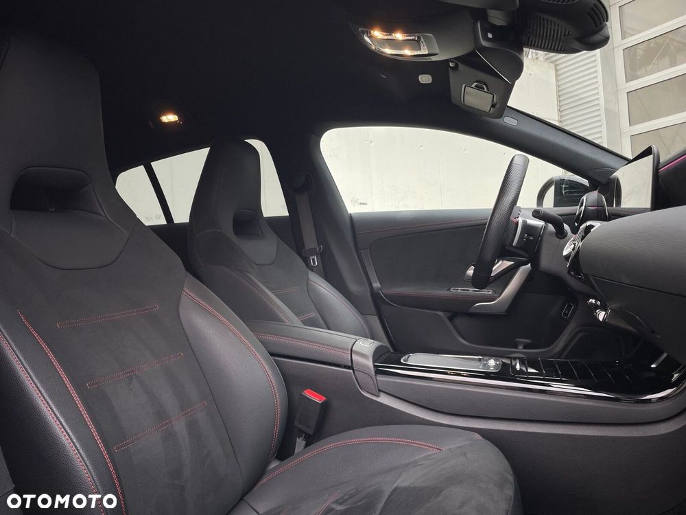 Mercedes-Benz CLA 200 d AMG Line 8G-DCT - 21