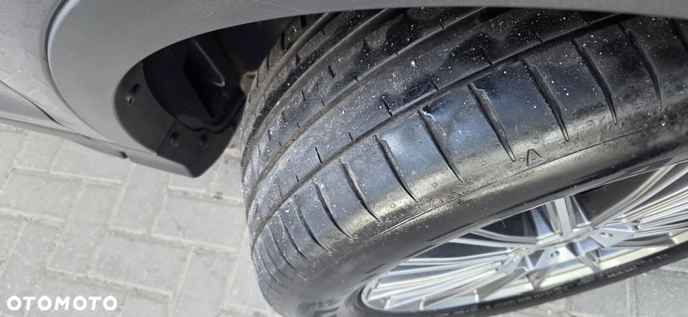 Ford Kuga 1.5 EcoBoost 2x4 Titanium - 25