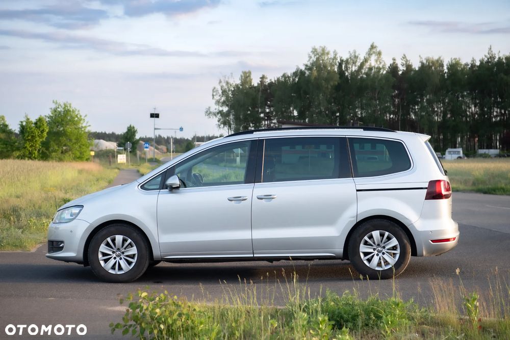 Volkswagen Sharan 2.0 TDI Comfortline DSG - 6