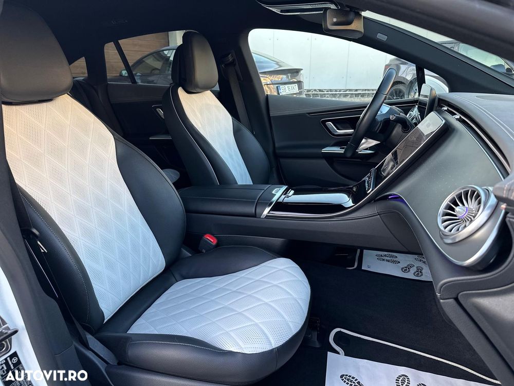Mercedes-Benz EQE 300 Electric Art - 23