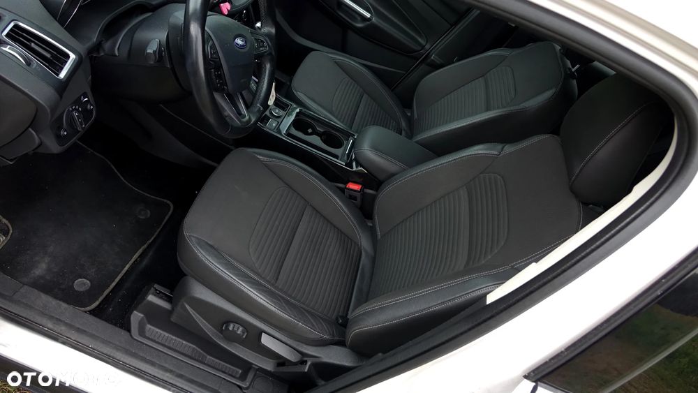 Ford Kuga 1.5 EcoBoost AWD Titanium ASS - 19