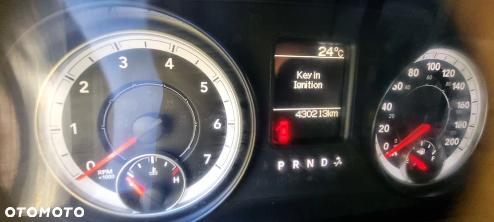 Dodge RAM 5.7 4x4 - 12