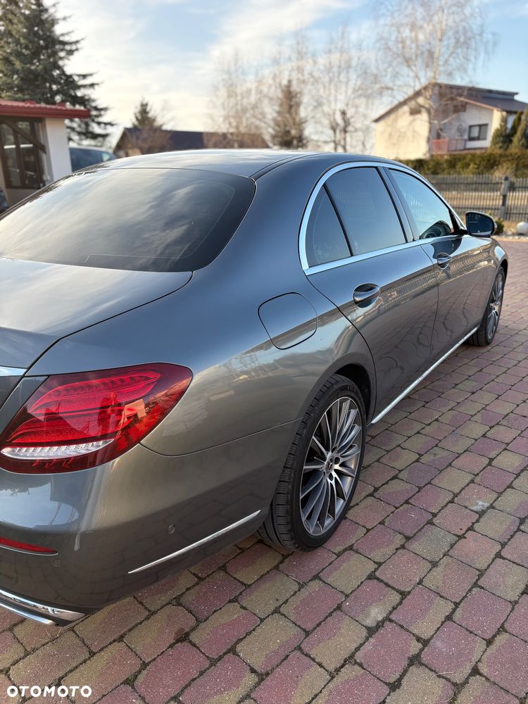 Mercedes-Benz Klasa E 220 d 9G-TRONIC - 9