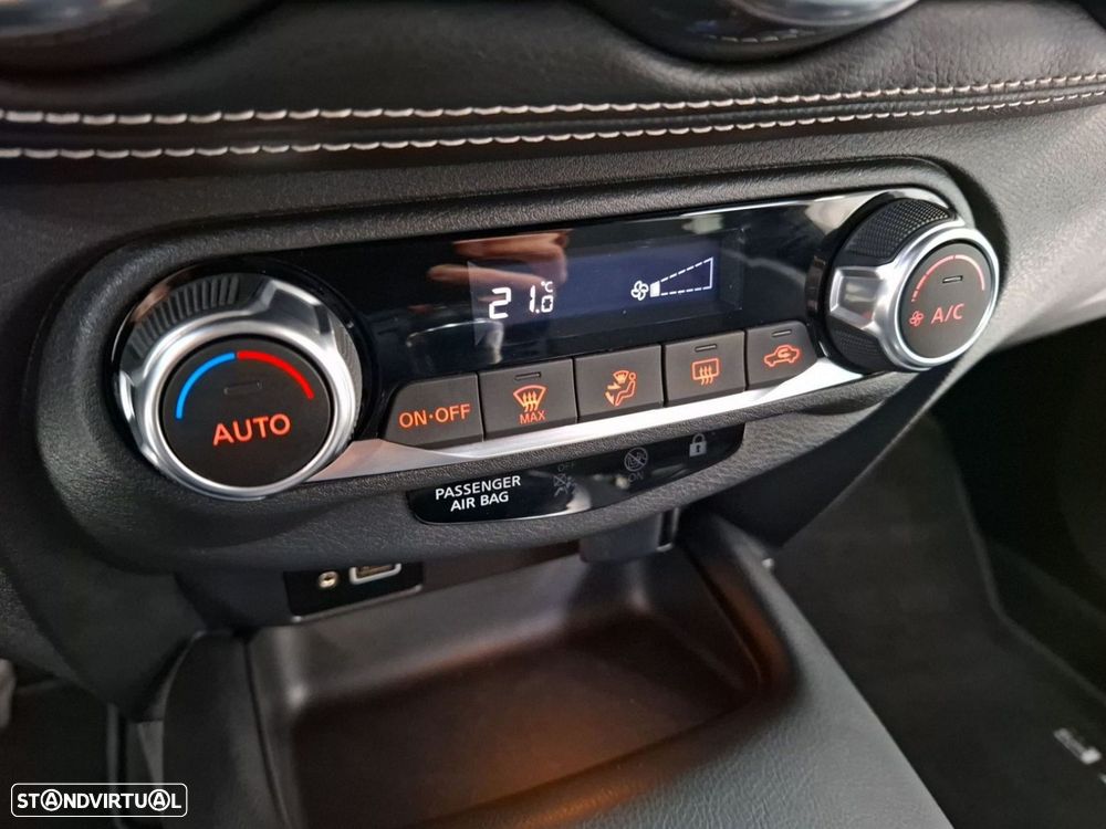 Nissan Juke 1.0 DIG-T N-Connecta - 21